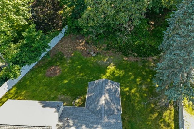 11 Ashmont Road 11, Wellesley, MA 02481