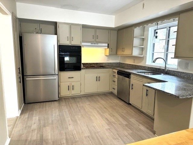 11 Ashmont Road 11, Wellesley, MA 02481