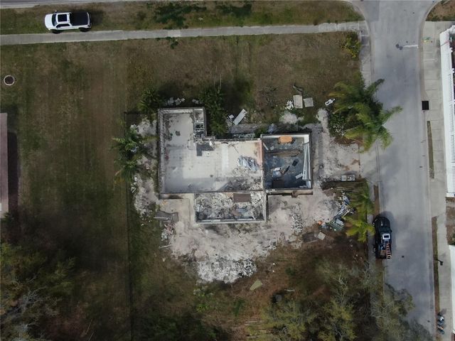 803 WHITCOMB BOULEVARD, Tarpon Springs, FL 34689