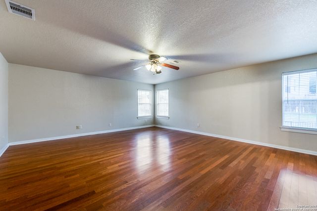 527 MESA LOOP, San Antonio, TX 78258