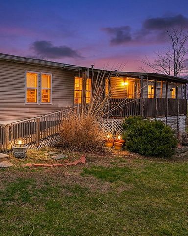 20671 K HWY, Blackwater, MO 65322