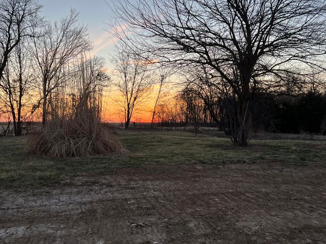 20671 K HWY, Blackwater, MO 65322