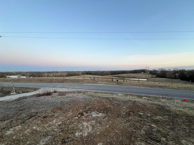 20671 K HWY, Blackwater, MO 65322
