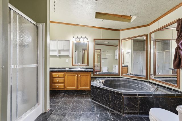 20671 K HWY, Blackwater, MO 65322