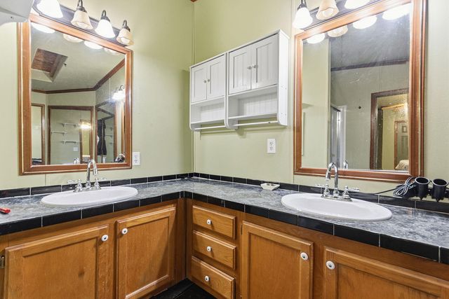 20671 K HWY, Blackwater, MO 65322