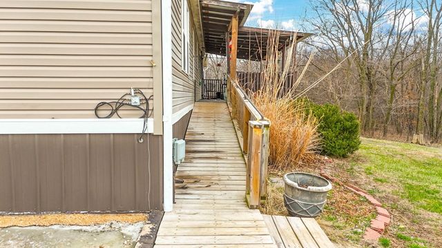 20671 K HWY, Blackwater, MO 65322