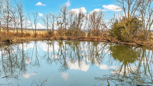 20671 K HWY, Blackwater, MO 65322