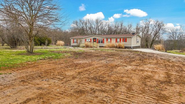 20671 K HWY, Blackwater, MO 65322