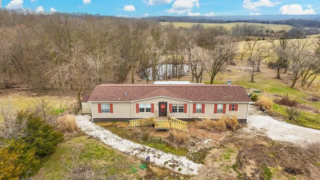 20671 K HWY, Blackwater, MO 65322