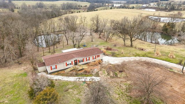 20671 K HWY, Blackwater, MO 65322