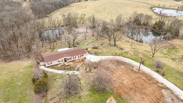 20671 K HWY, Blackwater, MO 65322