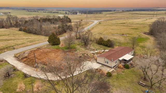 20671 K HWY, Blackwater, MO 65322