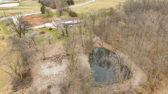 20671 K HWY, Blackwater, MO 65322