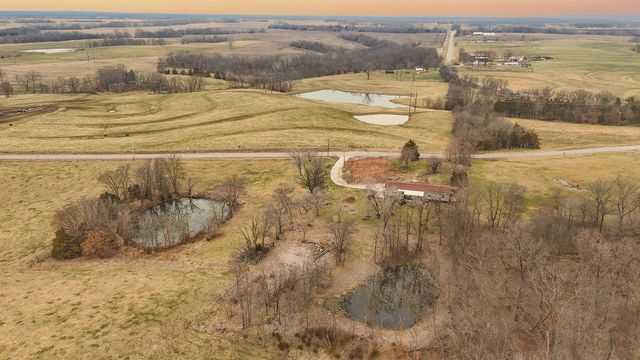 20671 K HWY, Blackwater, MO 65322