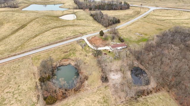 20671 K HWY, Blackwater, MO 65322