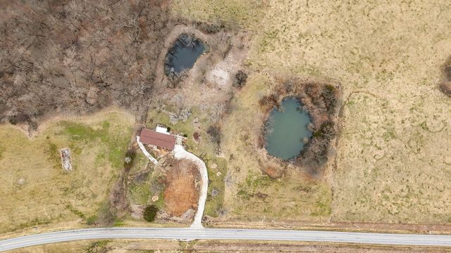 20671 K HWY, Blackwater, MO 65322