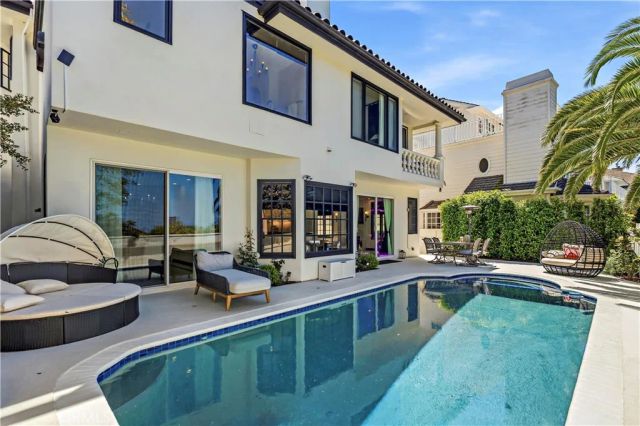 19 Belmont, Newport Beach, CA 92660
