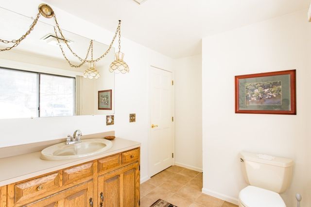 21-22 Beach Drive, West Brookfield, MA 01585