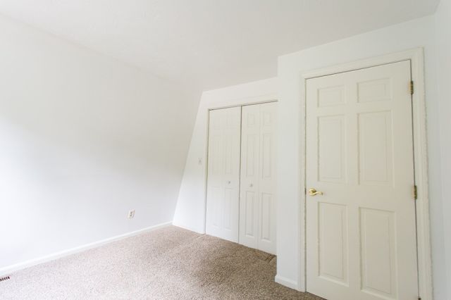21-22 Beach Drive, West Brookfield, MA 01585
