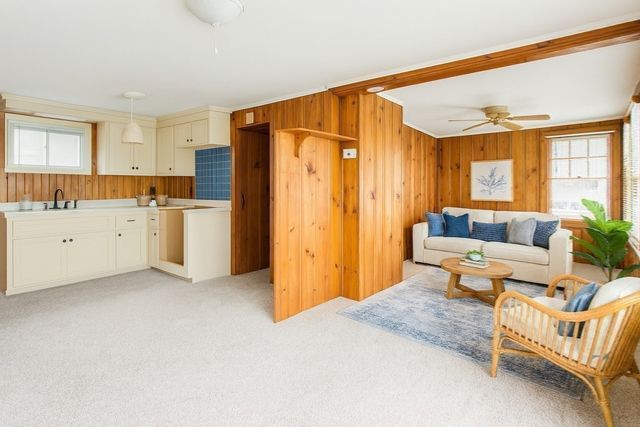 21-22 Beach Drive, West Brookfield, MA 01585