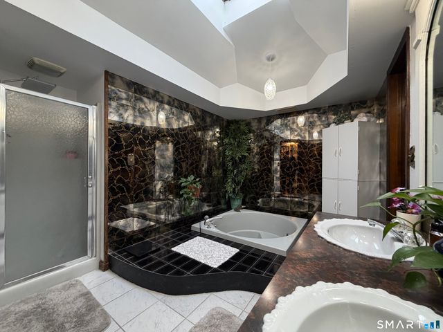 40 Hickory Hill Drive, Waterbury, CT 06708