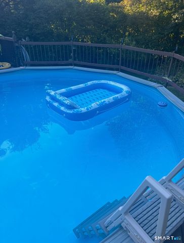 40 Hickory Hill Drive, Waterbury, CT 06708