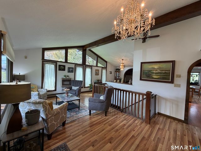 40 Hickory Hill Drive, Waterbury, CT 06708