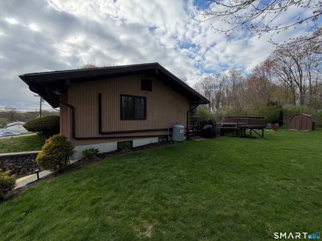 40 Hickory Hill Drive, Waterbury, CT 06708