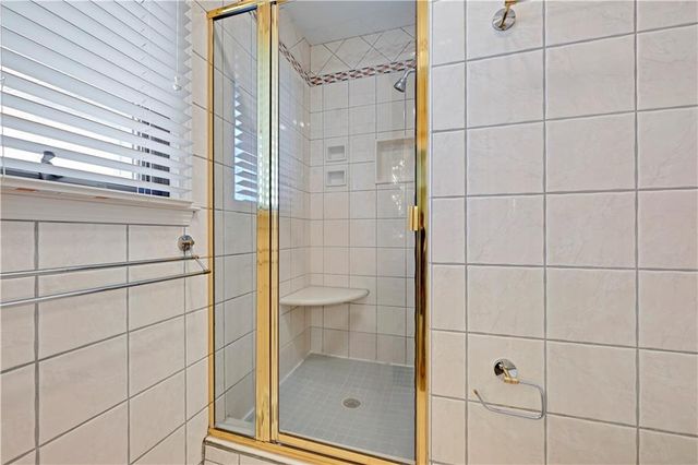 11800 W 99th Place, Overland Park, KS 66214