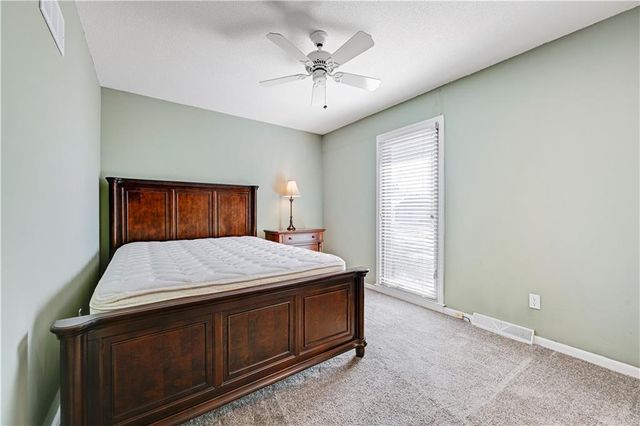 11800 W 99th Place, Overland Park, KS 66214