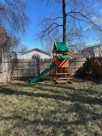 609 Olive Road, St Louis, MI 48880