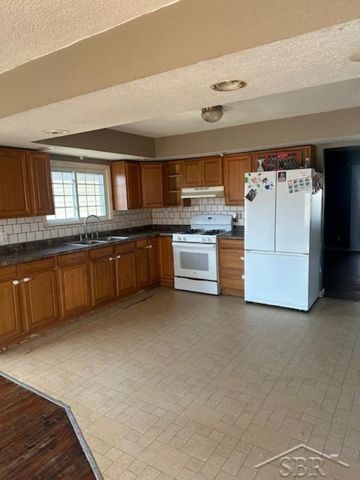 609 Olive Road, St Louis, MI 48880