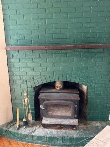 609 Olive Road, St Louis, MI 48880