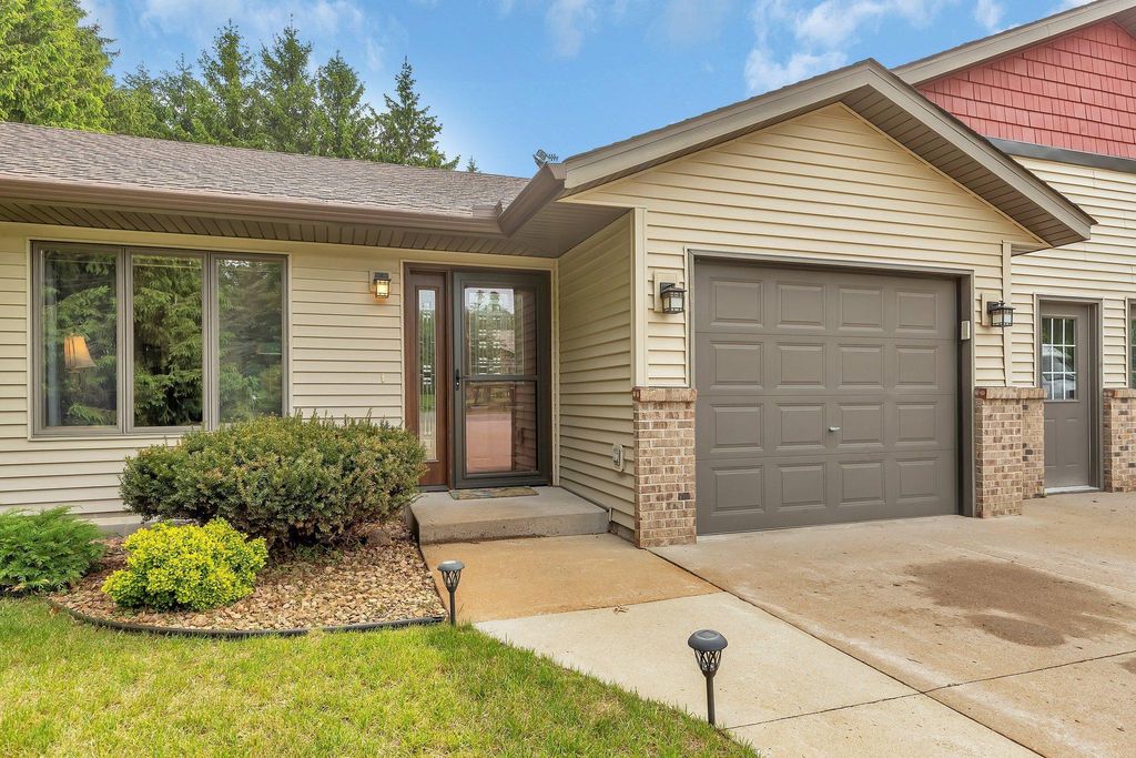 28443 133rd Street NW, Baldwin Twp, MN 55398