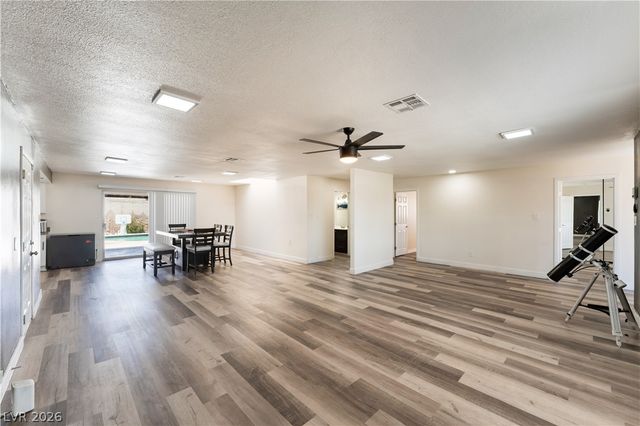 3313 El Camino Real, Las Vegas, NV 89121