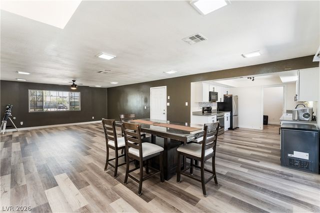 3313 El Camino Real, Las Vegas, NV 89121
