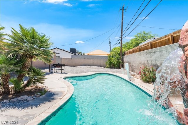 3313 El Camino Real, Las Vegas, NV 89121