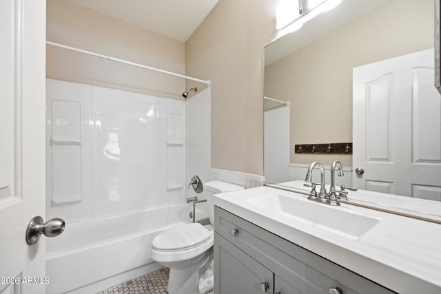 7239 W Morrow Drive, Glendale, AZ 85308