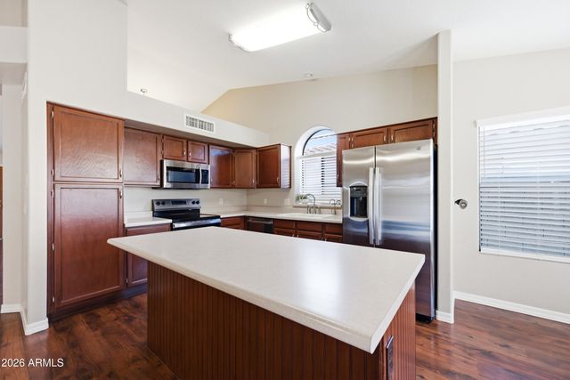 7239 W Morrow Drive, Glendale, AZ 85308