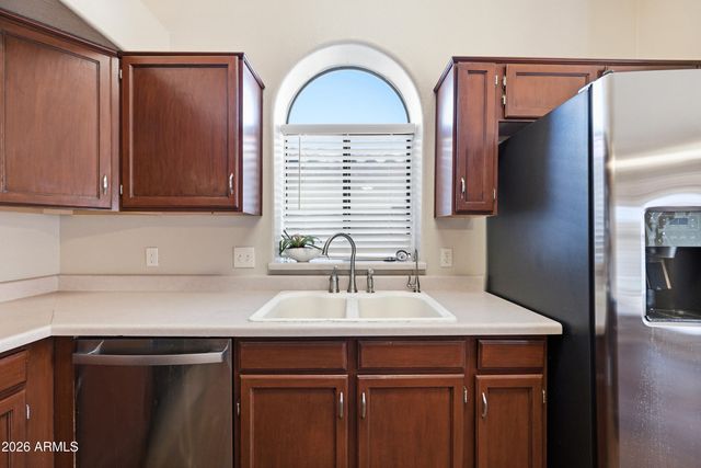 7239 W Morrow Drive, Glendale, AZ 85308