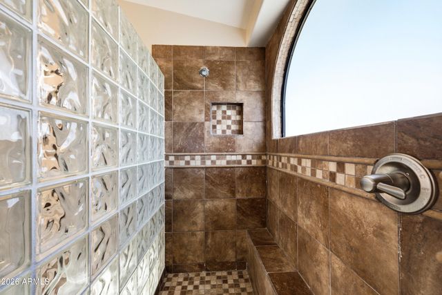 7239 W Morrow Drive, Glendale, AZ 85308