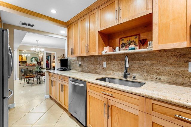 3450 S Ocean Boulevard 5010, Palm Beach, FL 33480