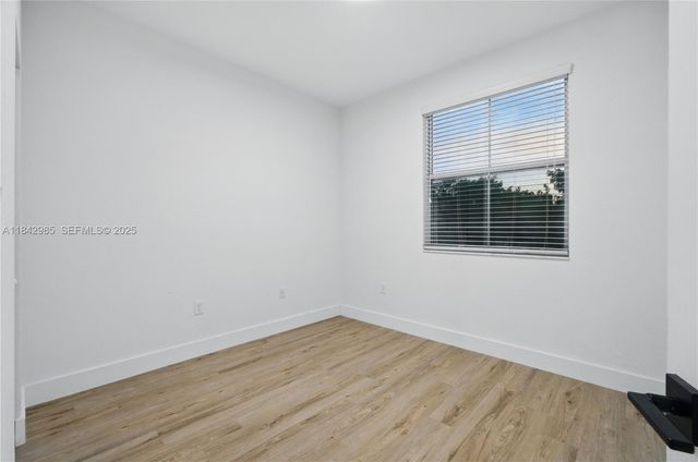 2851 W Prospect Road 307, Tamarac, FL 33309