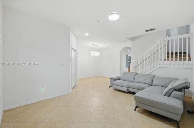2851 W Prospect Road 307, Tamarac, FL 33309