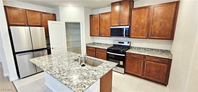 2755 Tricase Street, Henderson, NV 89044