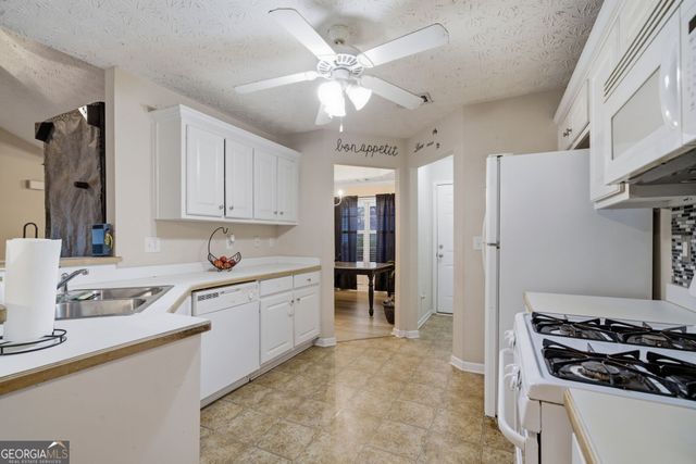 1102 Sutherland Drive, Winder, GA 30680