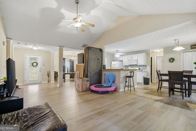 1102 Sutherland Drive, Winder, GA 30680