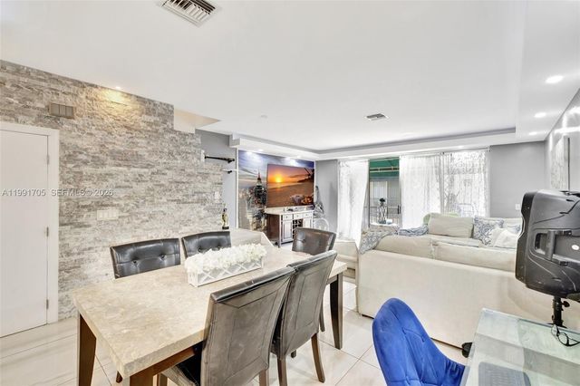 12662 NW 14th St, Sunrise, FL 33323