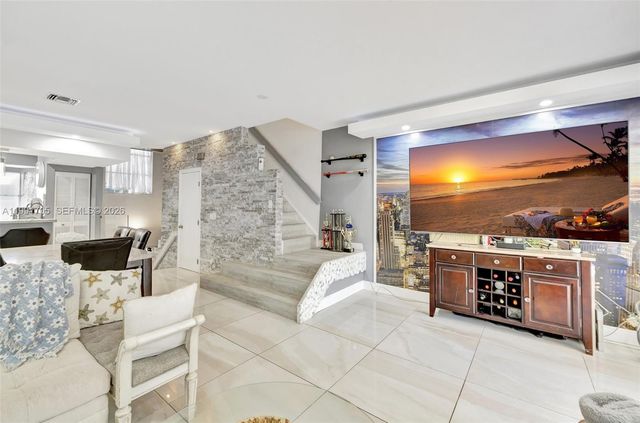 12662 NW 14th St, Sunrise, FL 33323