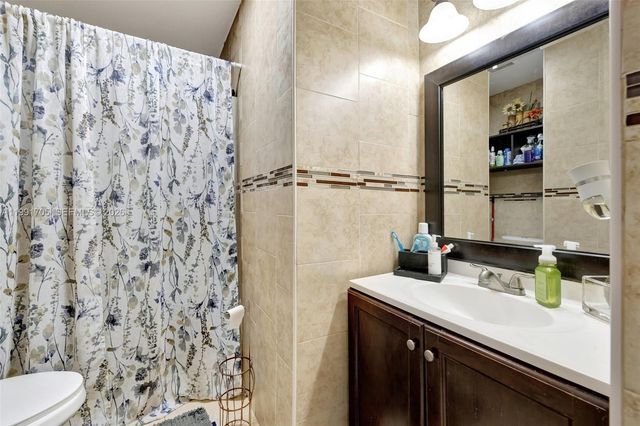 12662 NW 14th St, Sunrise, FL 33323